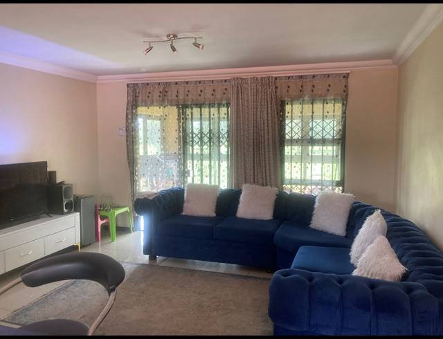 3 BEDROOM SECTIONAL TITLE FOR SALE IN COMET